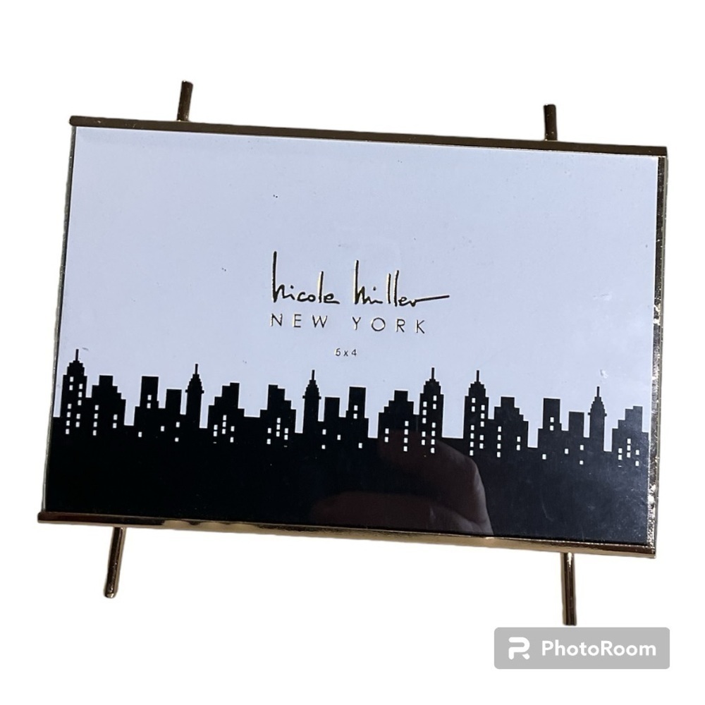 Modern contemporary picture frame 5” x 4”